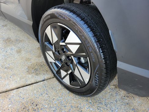 Used 2025 Hyundai Kona SEL FWD image 26