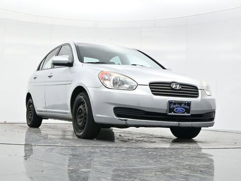 Used 2010 Hyundai Accent GLS w/ Premium Pkg 4 image 42