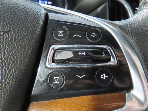 Used 2020 Cadillac Escalade Premium Luxury AWD/4WD image 23