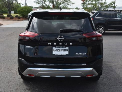 Used 2023 Nissan Rogue Platinum image 6