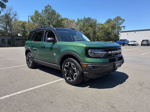 Used 2024 Ford Bronco Sport Outer Banks w/ Tech Package AWD/4WD image 4
