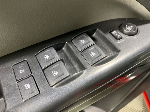 Used 2019 Chevrolet Colorado W/T w/ WT Convenience Package AWD/4WD image 16