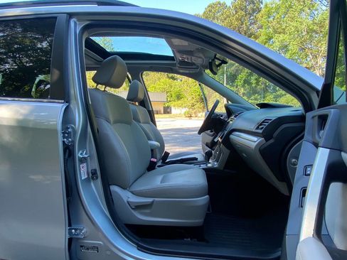 Used 2015 Subaru Forester 2.5i Limited AWD/4WD image 54