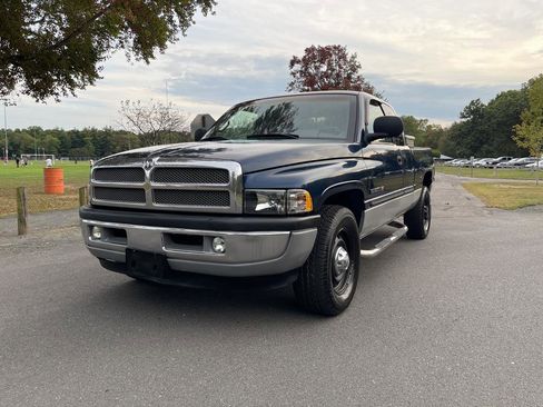 Used 2001 Dodge Ram 2500 Truck 2WD Quad Cab image 6