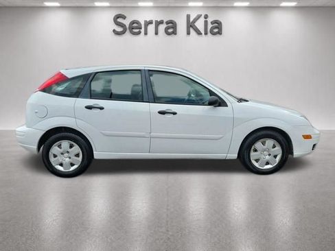Used 2007 Ford Focus SE FWD image 24