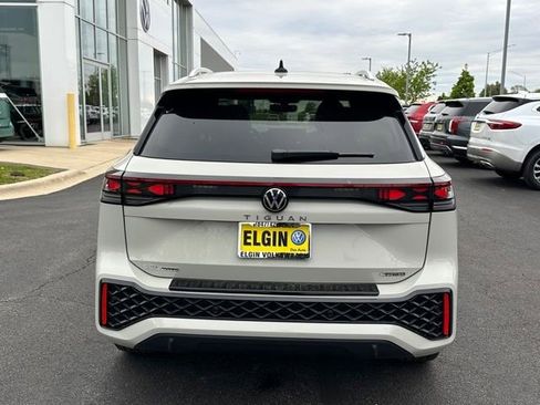 New 2026 Volkswagen Tiguan SEL R-Line AWD/4WD image 5