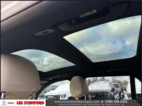 Used 2017 Mercedes-Benz GLC 300 4MATIC image 12