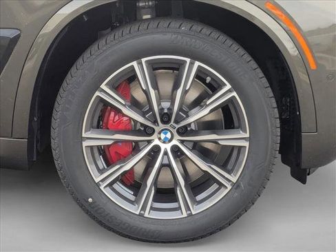 New 2026 BMW X5 M60i image 10