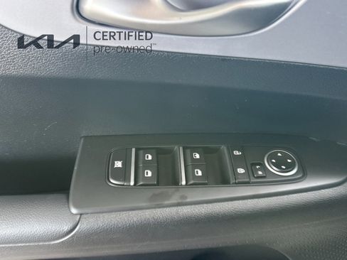 Certified 2024 Kia Forte LXS FWD image 12