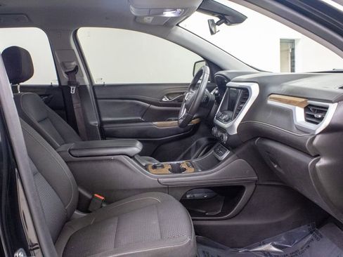 Used 2023 GMC Acadia SLE image 25