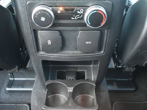 Used 2022 Ford Explorer XLT w/ Equipment Group 202A image 35