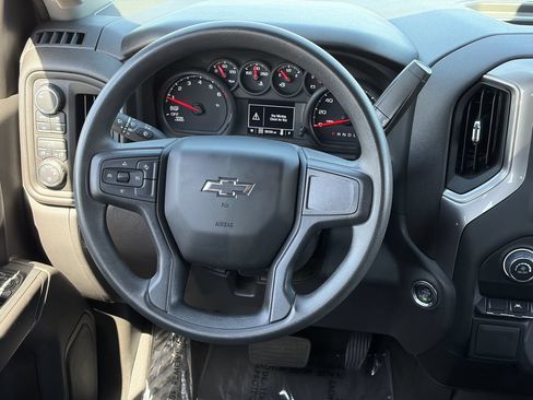 Used 2024 Chevrolet Silverado 1500 Custom Trail Boss w/ LPO, Dark Essentials Package AWD/4WD image 20