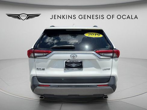 Used 2019 Toyota RAV4 Limited w/ Cold Weather Package FWD image 4