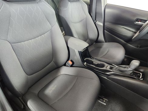 Used 2020 Toyota Corolla LE image 10