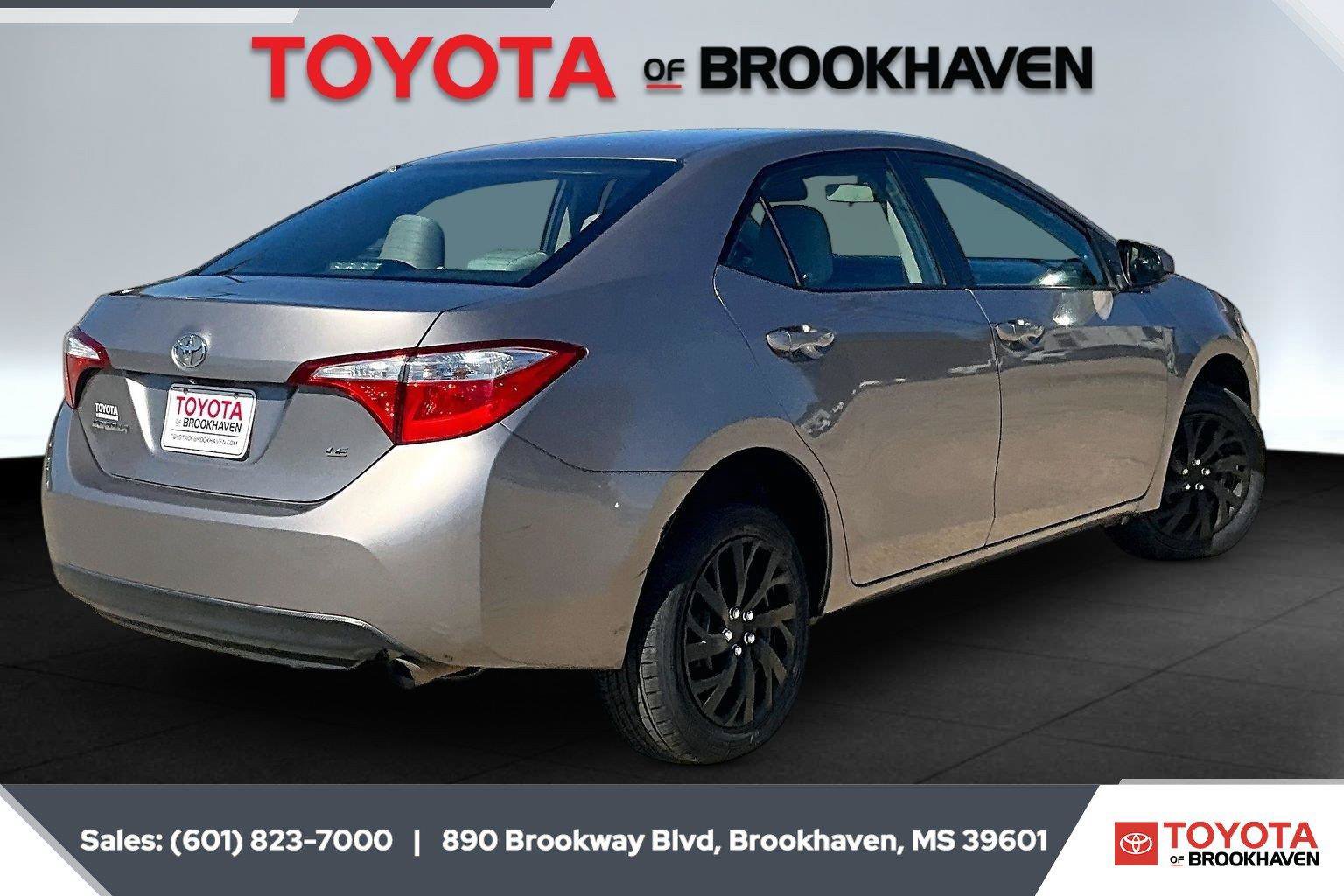 Used 2015 Toyota Corolla FWD image 11