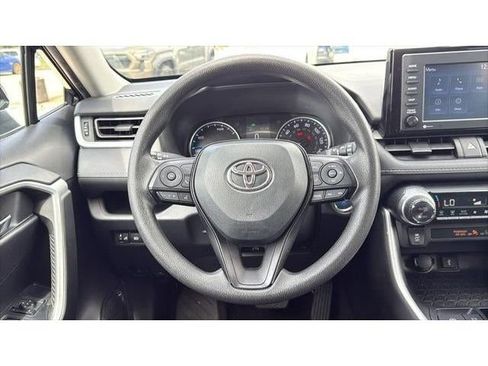 Certified 2022 Toyota RAV4 XLE AWD/4WD image 19