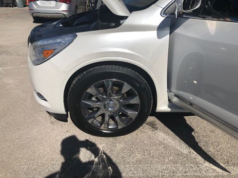 Used 2017 Buick Enclave Premium w/ Experience Buick Package image 10