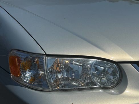 Used 2002 Toyota Corolla CE image 18