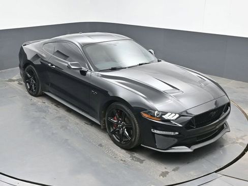 Used 2018 Ford Mustang GT Premium w/ Black Accent Package RWD image 13
