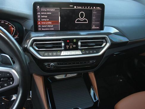 Used 2022 BMW X4 M40i image 23