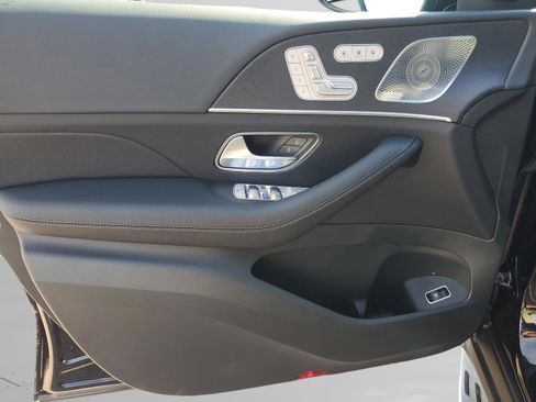 New 2026 Mercedes-Benz GLS 450 4MATIC image 33
