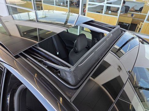 New 2026 Mercedes-Benz E 350 4MATIC Sedan image 18