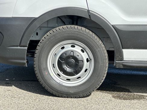 New 2026 Ford Transit 250 148 Medium Roof w/ Load Area Protection Package image 25