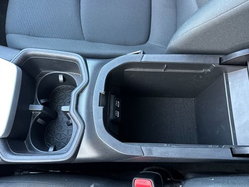 Used 2024 Toyota RAV4 LE image 33