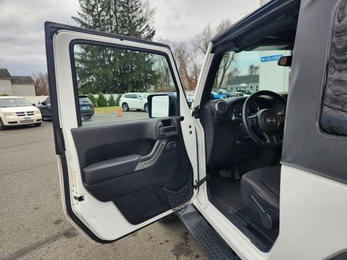 Used 2014 Jeep Wrangler Sport w/ Quick Order Package 24S image 22