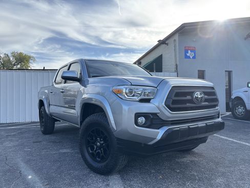 Used 2022 Toyota Tacoma SR5 image 11