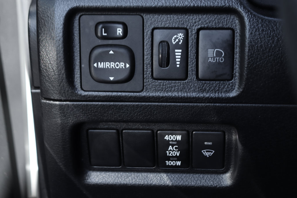 Used 2022 Toyota 4Runner TRD Off-Road Premium w/ Moonroof Package AWD/4WD image 18