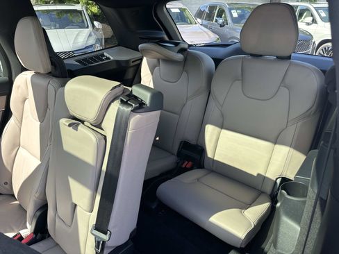 Certified 2026 Volvo XC90 B6 Ultra image 23