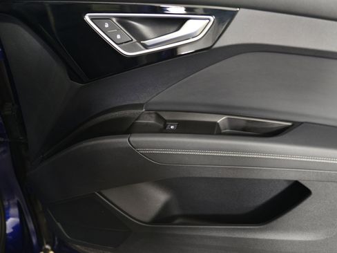 Used 2023 Audi Q4 e-tron Premium Plus w/ Premium Plus image 22