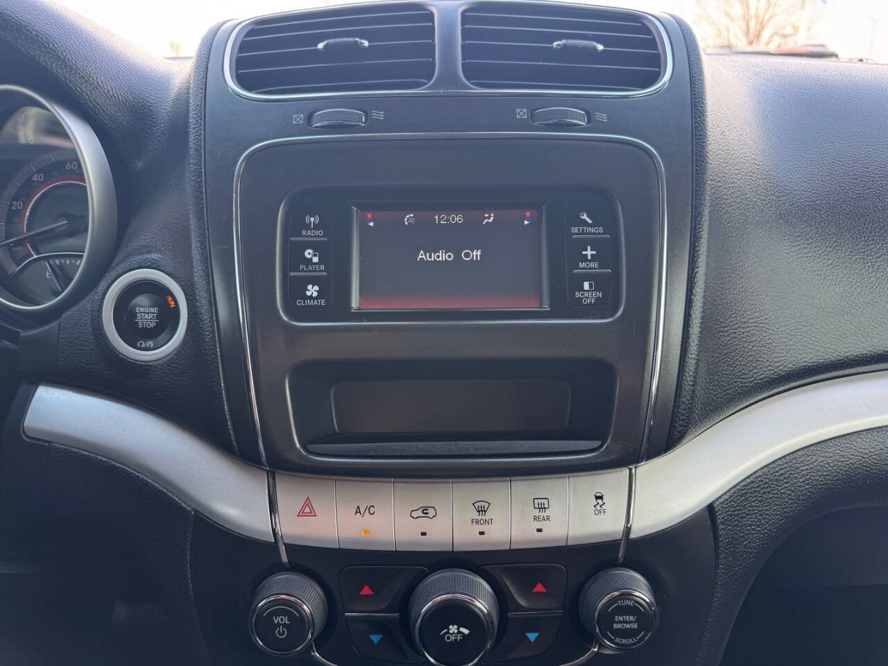 Used 2020 Dodge Journey SE w/ SE Popular Equipment Group FWD image 25