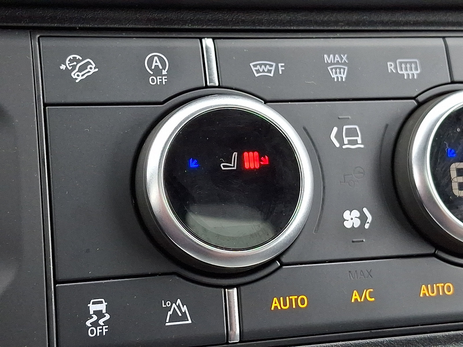 Used 2025 Land Rover Defender 110 S AWD/4WD image 24