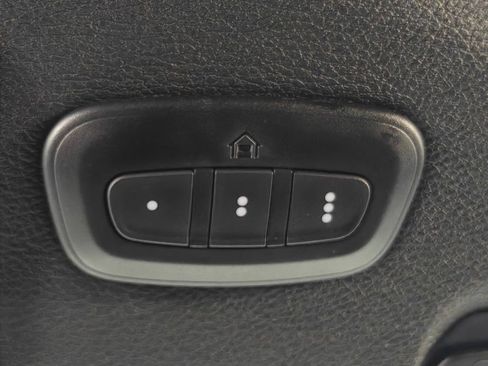 Used 2023 Jeep Gladiator Mojave w/ LED Lighting Group AWD/4WD image 10