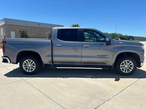 Used 2021 Chevrolet Silverado 1500 LT AWD/4WD image 34