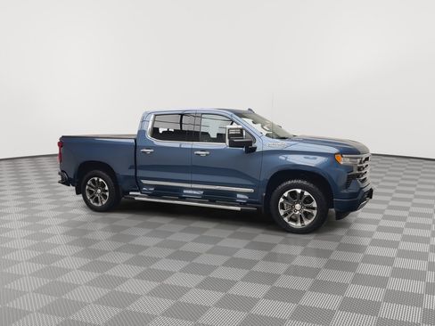 Certified 2024 Chevrolet Silverado 1500 High Country w/ Technology Package image 47