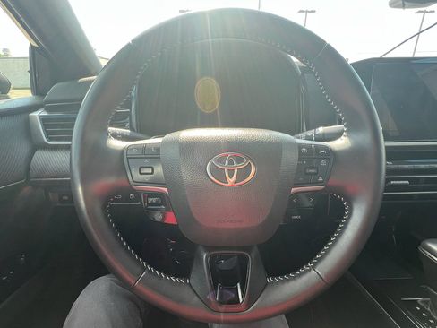 Used 2025 Toyota Camry SE FWD image 20