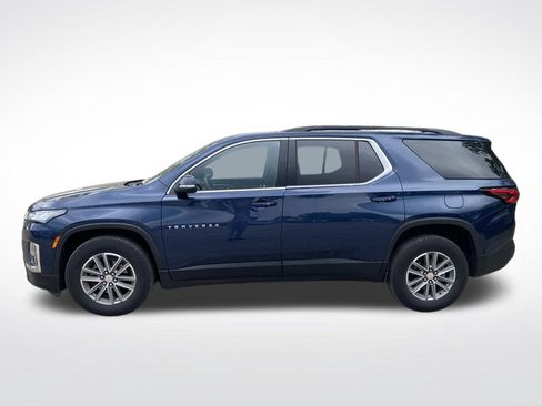 Used 2023 Chevrolet Traverse LT FWD image 3