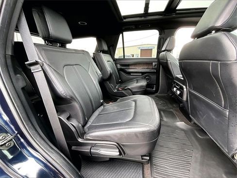 Used 2021 Ford Expedition Limited image 16