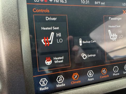 Used 2021 Jeep Cherokee Trailhawk w/ Technology Group AWD/4WD image 26