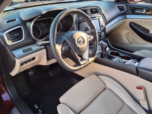 Used 2016 Nissan Maxima 3.5 SL w/ Interior Lighting Package image 14