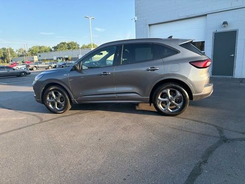 Used 2024 Ford Escape ST-Line AWD/4WD image 17