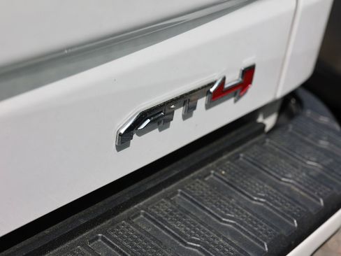 Used 2021 GMC Sierra 1500 AT4 AWD/4WD image 7