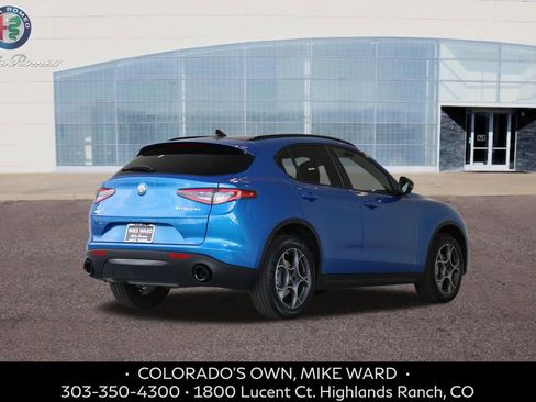 New 2025 Alfa Romeo Stelvio Sprint image 6