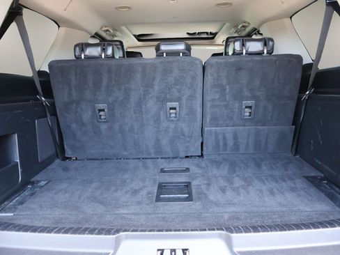 Used 2019 Ford Expedition Max Platinum RWD image 17