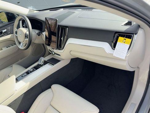 New 2026 Volvo XC60 B5 Ultra w/ Climate Package AWD/4WD image 31