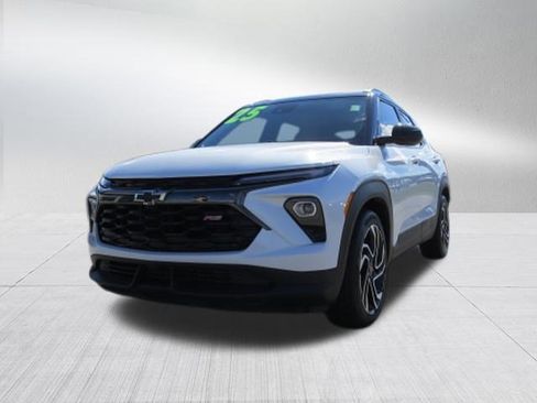 Certified 2025 Chevrolet TrailBlazer RS w/ Convenience Package image 7