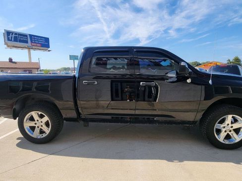 Used 2014 RAM 1500 Express w/ Black Ram 1500 Express Group AWD/4WD image 7